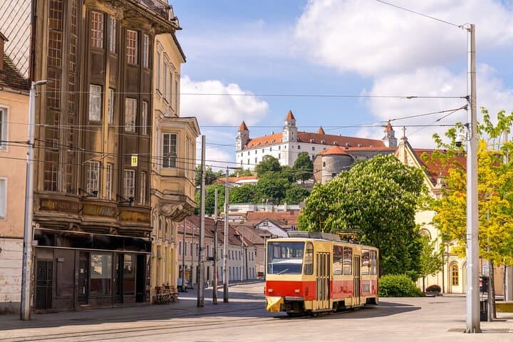 Private Tour of Bratislava and Local Guide from Vienna