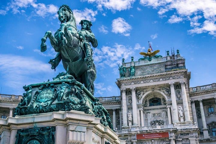 Skip-the-Line Sisi Museum, Hofburg and Gardens Tour Vienna