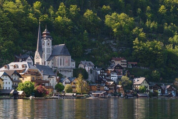 Hallstatt Highlights Private Full-Day Tour from Salzburg