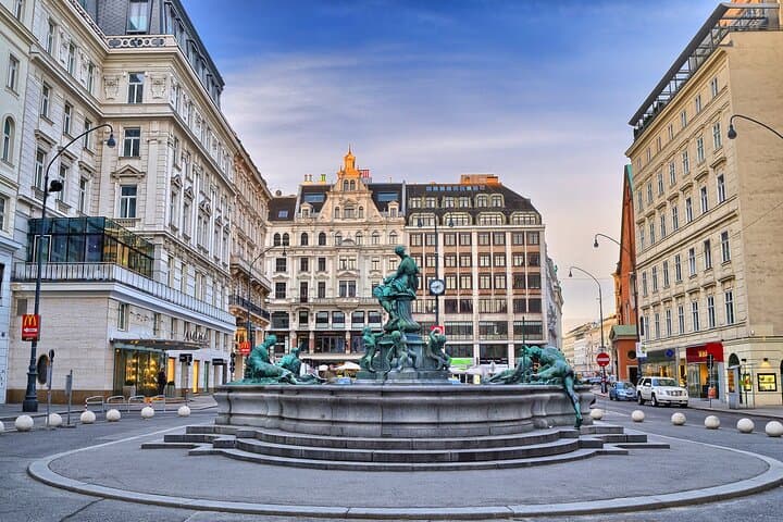 Vienna Cultural Heritage: City Walk Audio Guide on your Phone