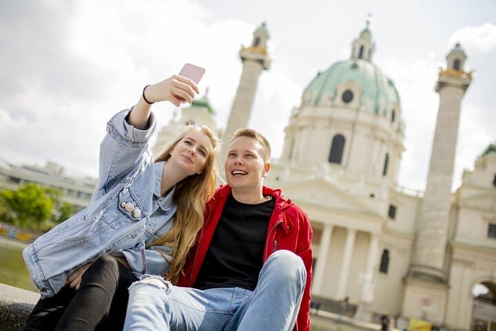 Best of Vienna 1-Day Tour by Car with Schonbrunn Tickets