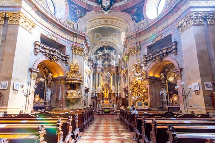 Best of Vienna 1-Day Tour by Car with Schonbrunn Tickets
