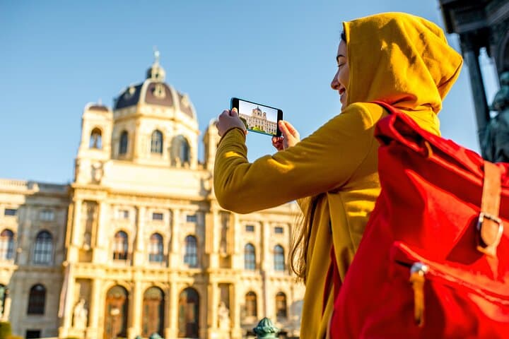 Best of Vienna 1-Day Tour by Car with Schonbrunn Tickets