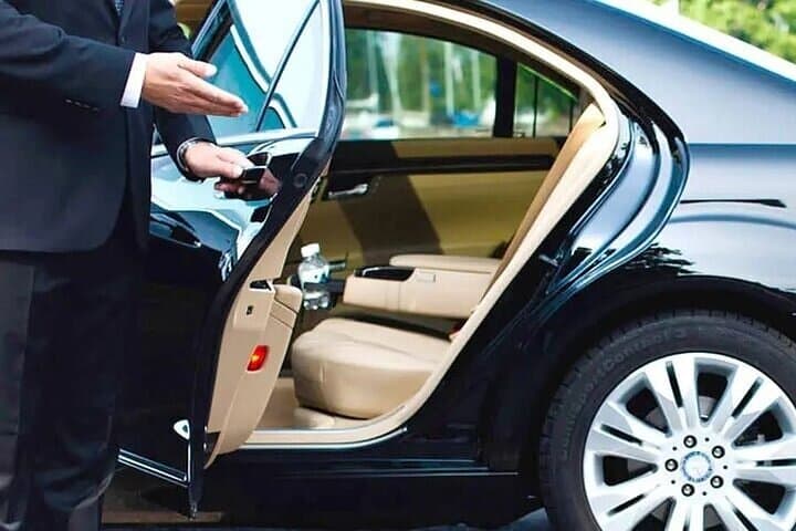 Private One-way Transfer Vienna Airport To Vienna