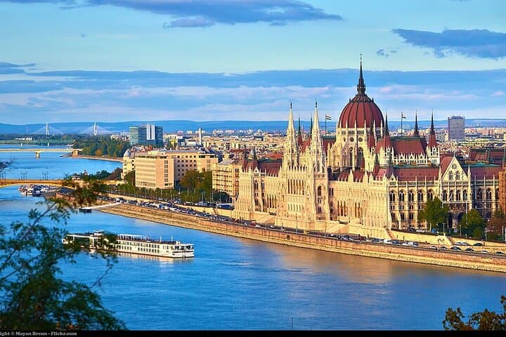Private 2day tour to Budapest from Vienna Via Bratislava