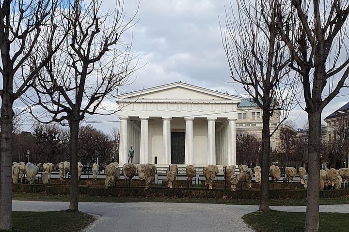Puzzle tour: Mythical Hofburg