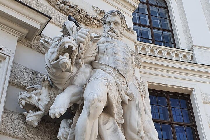 Puzzle tour: Mythical Hofburg