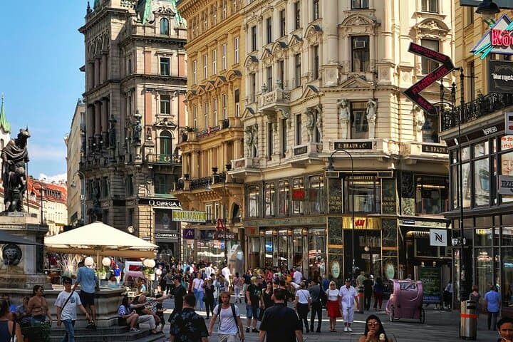 Astonishing Scavenger Hunt: Vienna Dreams Made Of Stone