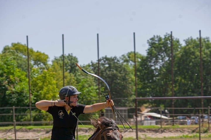 4 hours of archery from horseback in Bockfließ