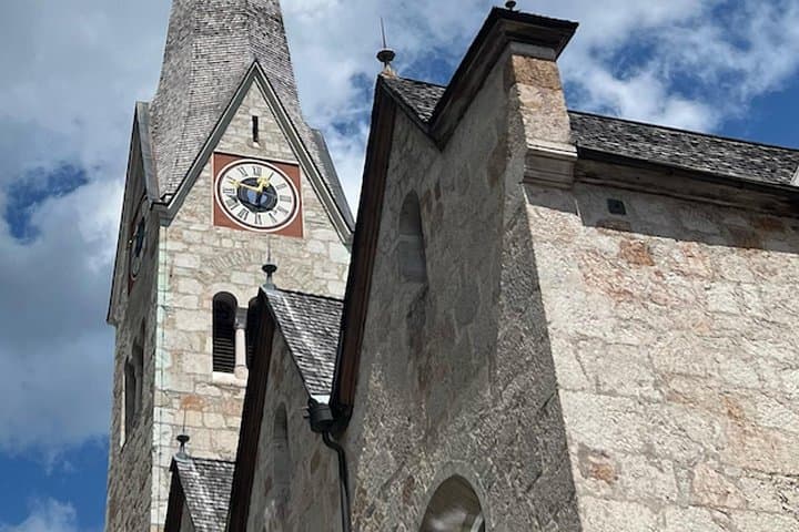 Hallstatt Self-Guided City Walking Tour & Scavenger Hunt