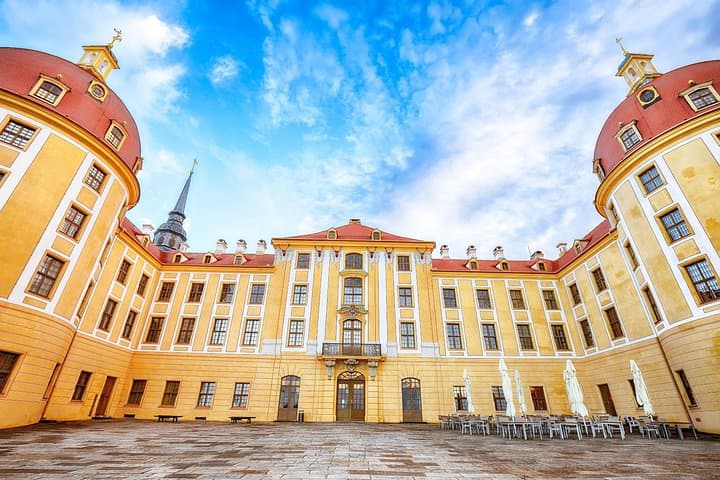 From Vienna, Lakes to Mountains, Hallstatt and Salzburg Tour