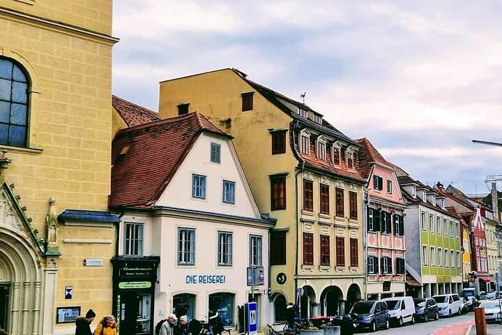 Vienna: Private tour to Graz
