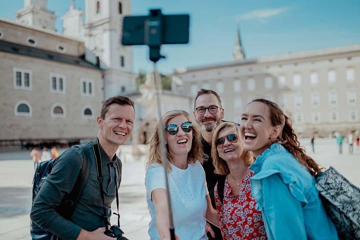 The perfect place to snap a selfie with the stunning Salzburg Cathedral and charming Residenzplatz as your backdrop!