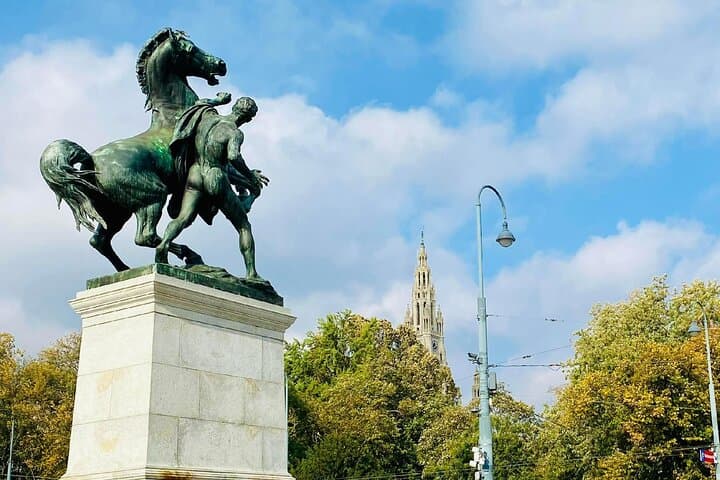 Hitler’s Vienna: A Self-Guided Tour