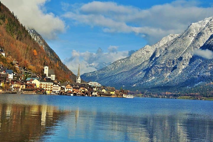 Hallstatt village view
