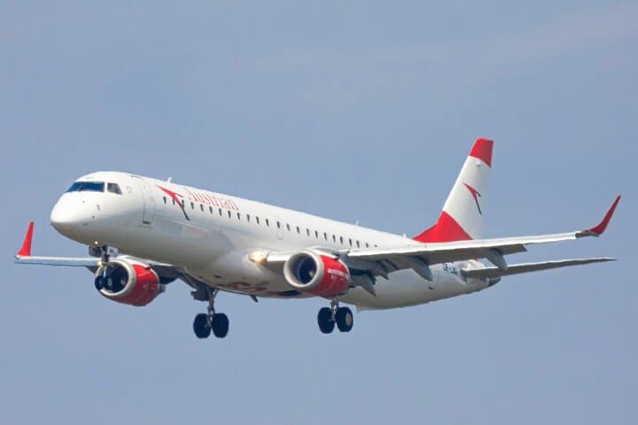 Schwechat Airport Private Transfer to Vienna City