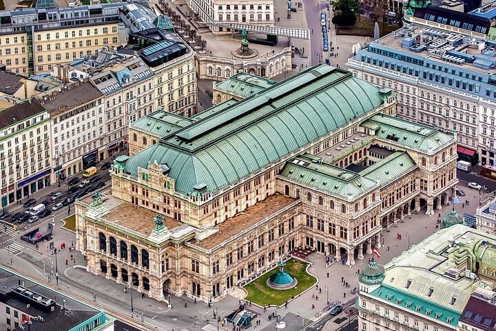 Highlights of Vienna in a Historical & Cultural Walking Tour