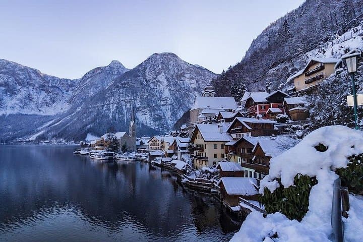 Private Melk, Hallstatt and Salzburg Tour from Vienna