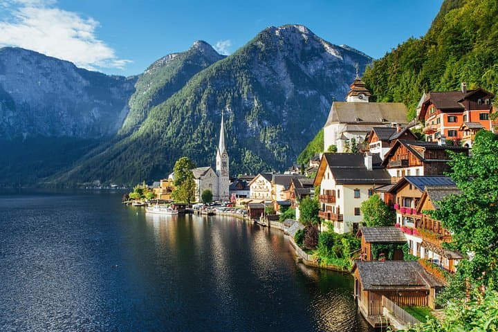 Private Luxury Transfer from Vienna to Salzburg