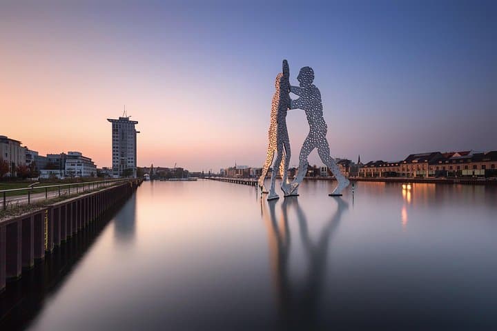 Private Transfer from Vienna to Berlin with 2 hours for sightseeing