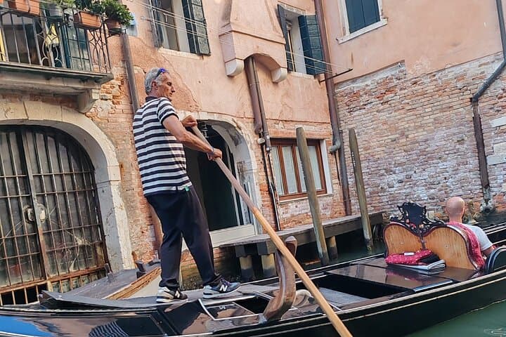 Vienna To Venice and Milan 3 Day Private Tour with Guides