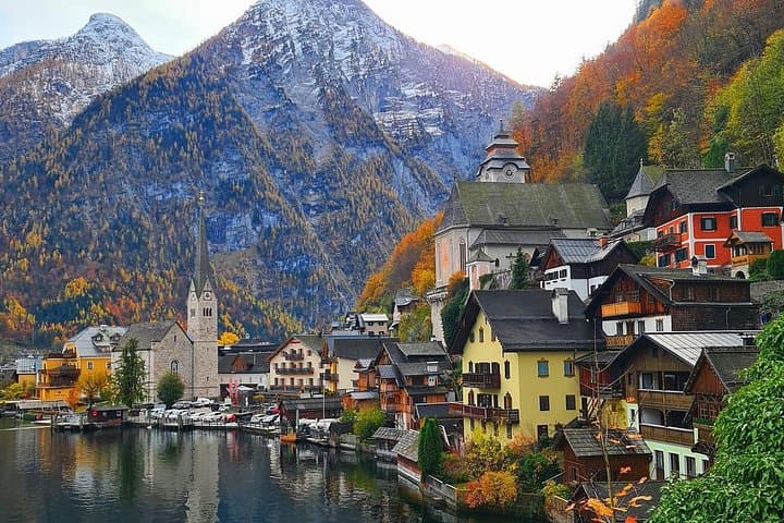 Hallstatt and Salzburg private tour from Vienna 2 days