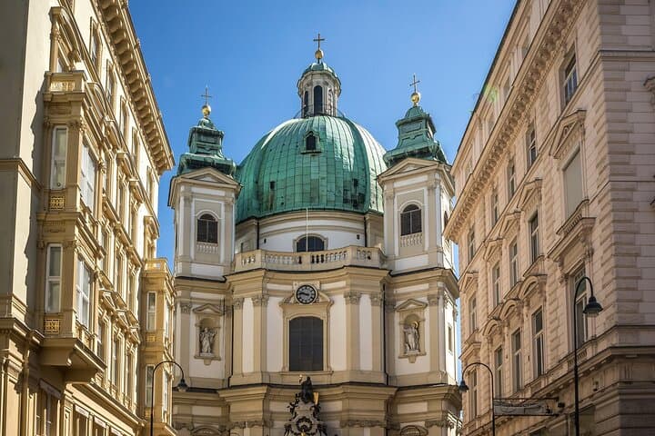 Vienna: Private Walking Tour with Local Guide