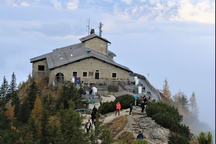 Hallstatt & Eagle’s Nest Private Day Trip from Salzburg – Tickets