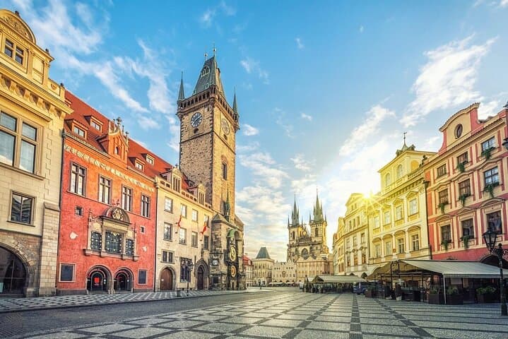 Private Day Trip to Prague with Guide
