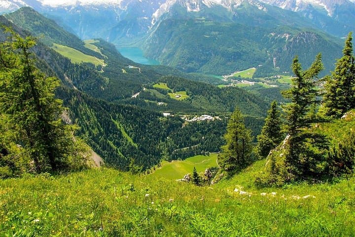 Private Day Tour from Salzburg to Eagles Nest and Berchtesgaden