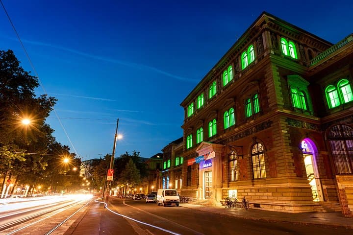 Vienna By Night 1 Hour Sightseeing Tour