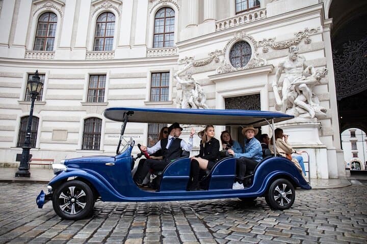 Vienna Prestige Tour: City Landmarks & Chauffeured Oldtimer Ride.