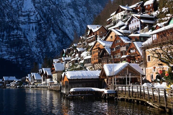 Vienna to Hallstatt and Salzburg Alpine Peaks Day Trip