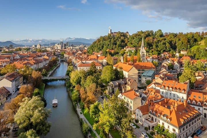 Private Day Trip: Vienna to Ljubljana