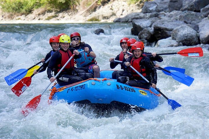 Rafting in Salzach with a state-certified raft guide