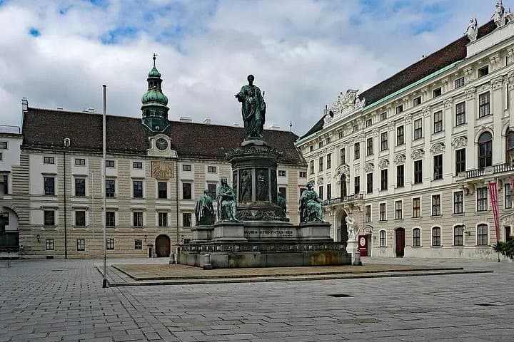 War and Reconstruction: A Self-Guided Audio Tour in Vienna