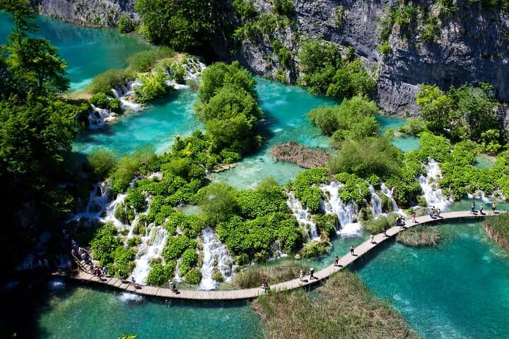 Private Transfer from Vienna to Split with Plitvice Lakes Stop