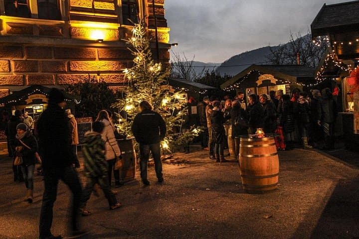 Authentic Christmas Castles & Markets: Private Danube Valley Tour