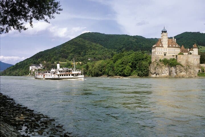 Cesky Krumlov and Wachau Danube Valley Tour from Vienna