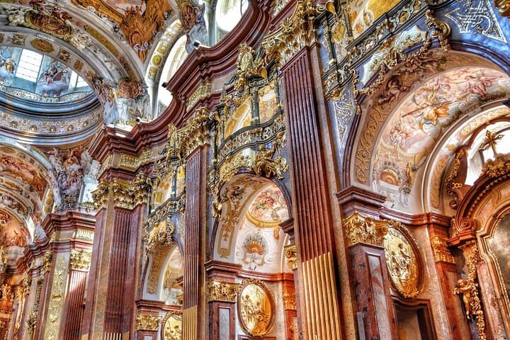 Private Full Day Guided Tour To Melk and Hallstatt