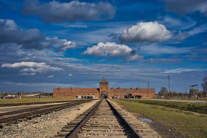 Private Guided Tour to Auschwitz Birkenau from Vienna