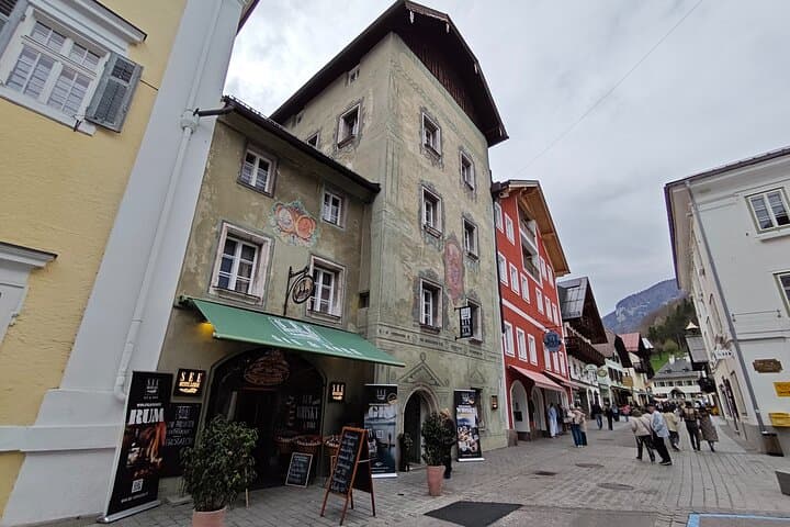 Where Locals Go for Christmas: Wolfgangsee Advent Tour