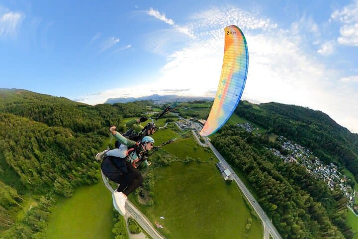 Top Action Tandem Paragliding in Salzburg Gaisberg