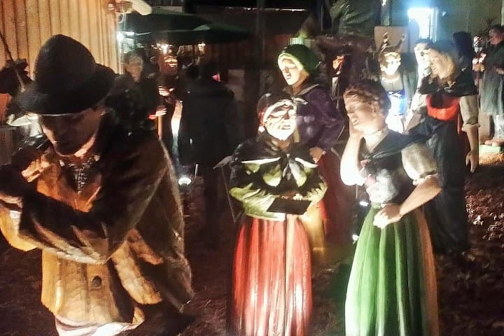 Wood figures-St.Wolfgang