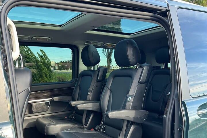 Private Vienna Chauffeur Service Airport Transfer