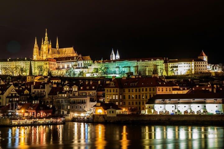 Private Tour from Vienna to Prague with Personal Chauffeur