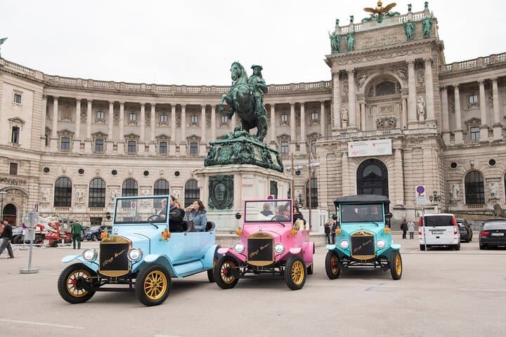 Panoramic Vienna City Tour Passing by the Most Famous Landmarks