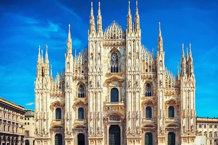 Luxury Transfer from Vienna to Milan