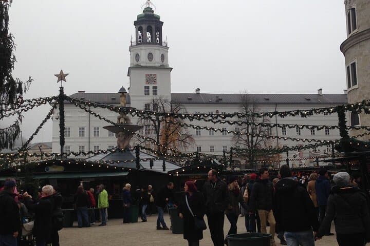 Private Customized Christmas Markets Tour with Guide in Salzburg