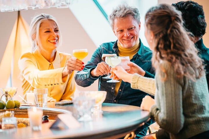 Toast to an unforgettable evening in Vienna with perfectly mixed drinks and new friends.
